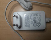 Zasilacz sieciowy R.S 9.0V 2.5A (używany) – zdjęcie 2