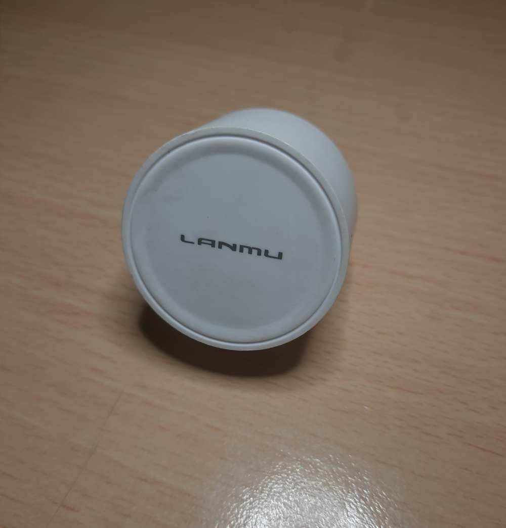 LANMU H-41 – uniwersalna ładowarka sieciowa (używany)