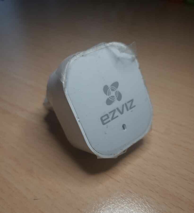 Ezviz 5V 2A – zasilacz sieciowy do kamery (stan nowy)