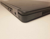 Dell Latitude E5570 – notebook (stan nowy) – zdjęcie 3