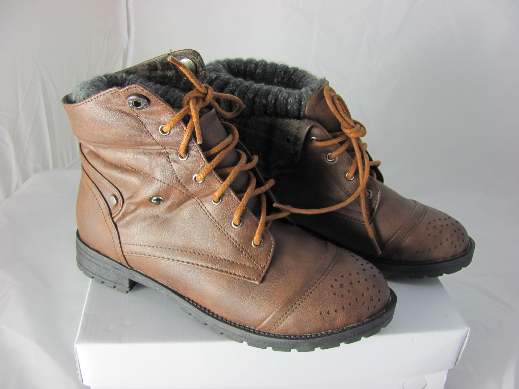 Buty zimowe botki brązowe