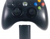 Oryginalny kontroler pad bezprzewodowy XBOX 360 1403 akumulator – zdjęcie 1