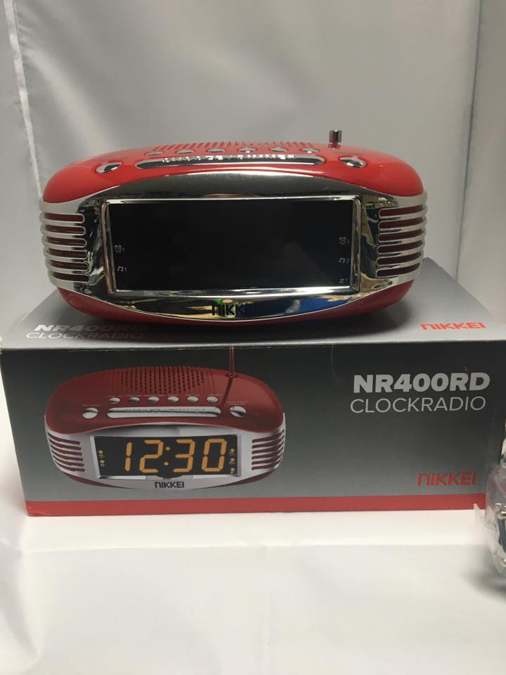 Nikkei NR400RD radio z zegarem retro z funkcją AM / FM
