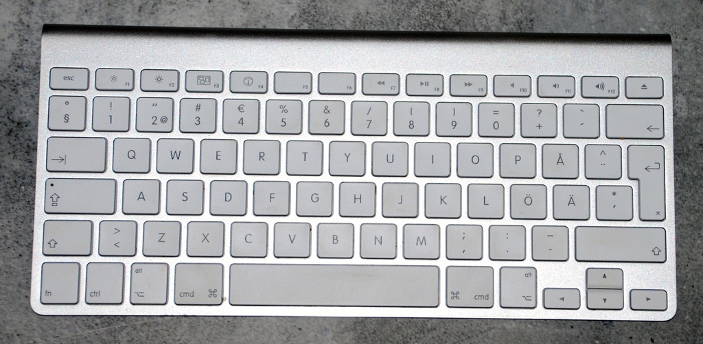 Bezprzewodowa klawiatura Apple Magic Keyboard A1314 skandynawska