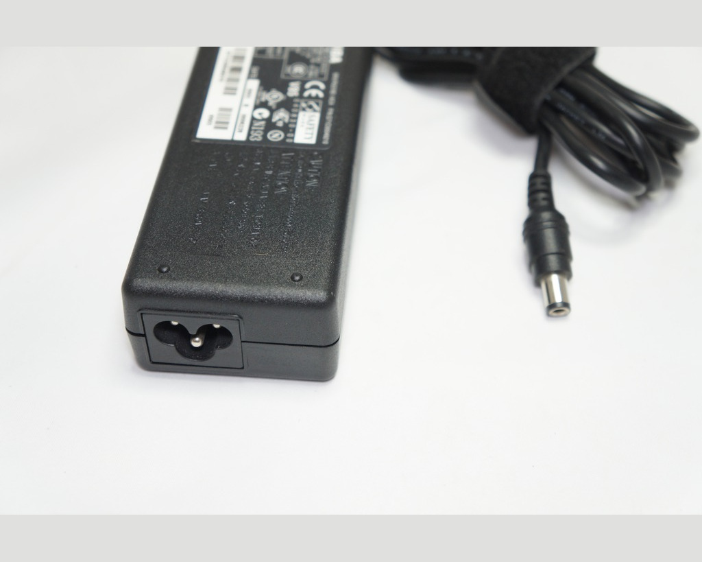 Zasilacz Toshiba PA3378E-2ACA 15V 5A, 6.3/3.0mm