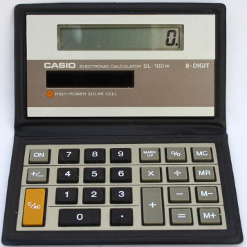 CASIO SL-100W – elektroniczny kalkulator Solar (używany)