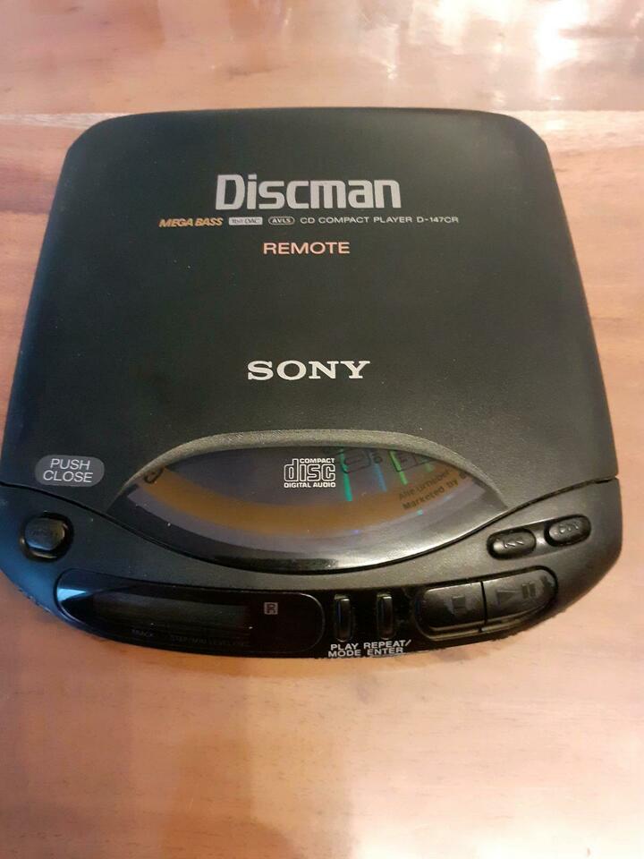 Odtwarzacz CD Hi-Fi Sony D-147CR 100MP3 DISCMAN