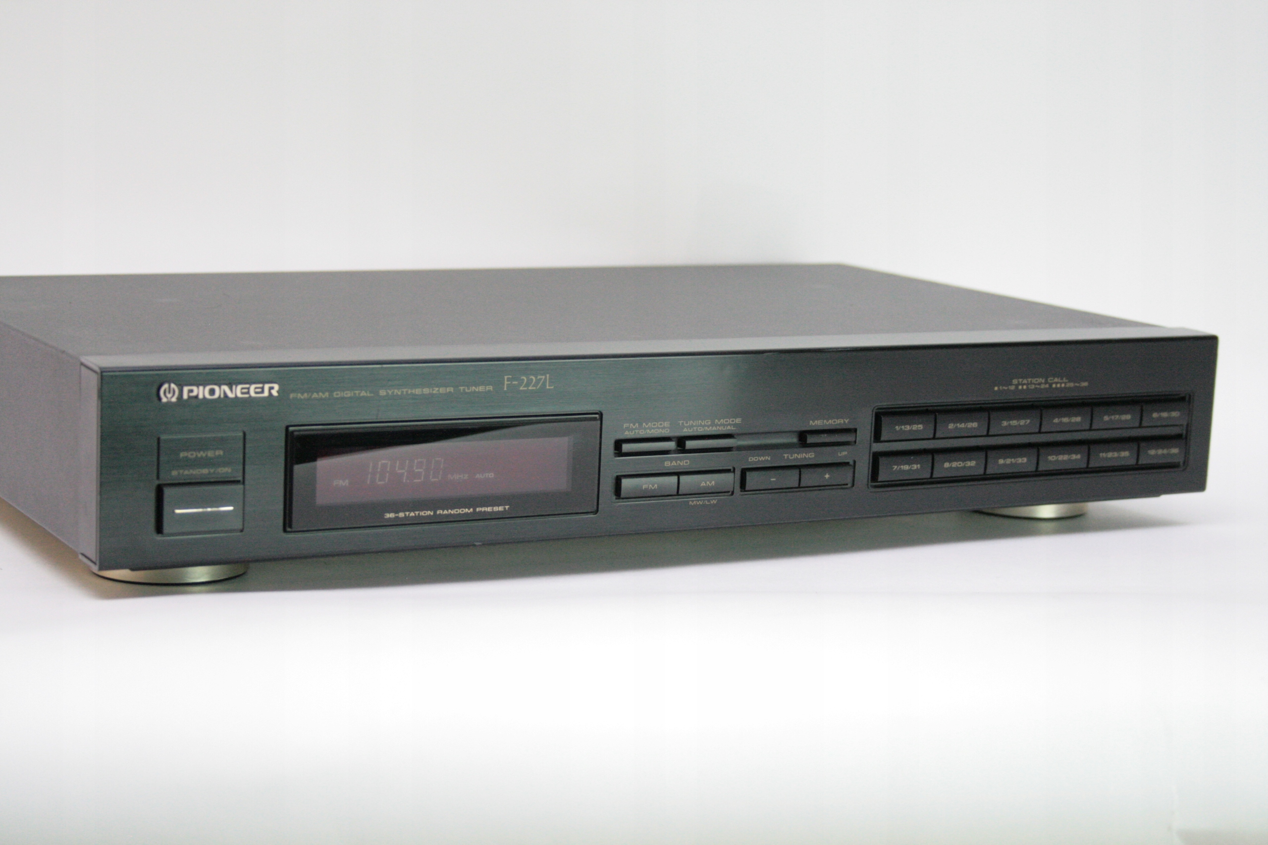 Wzmacniacz amplituner syntezatorowy Pioneer F-227