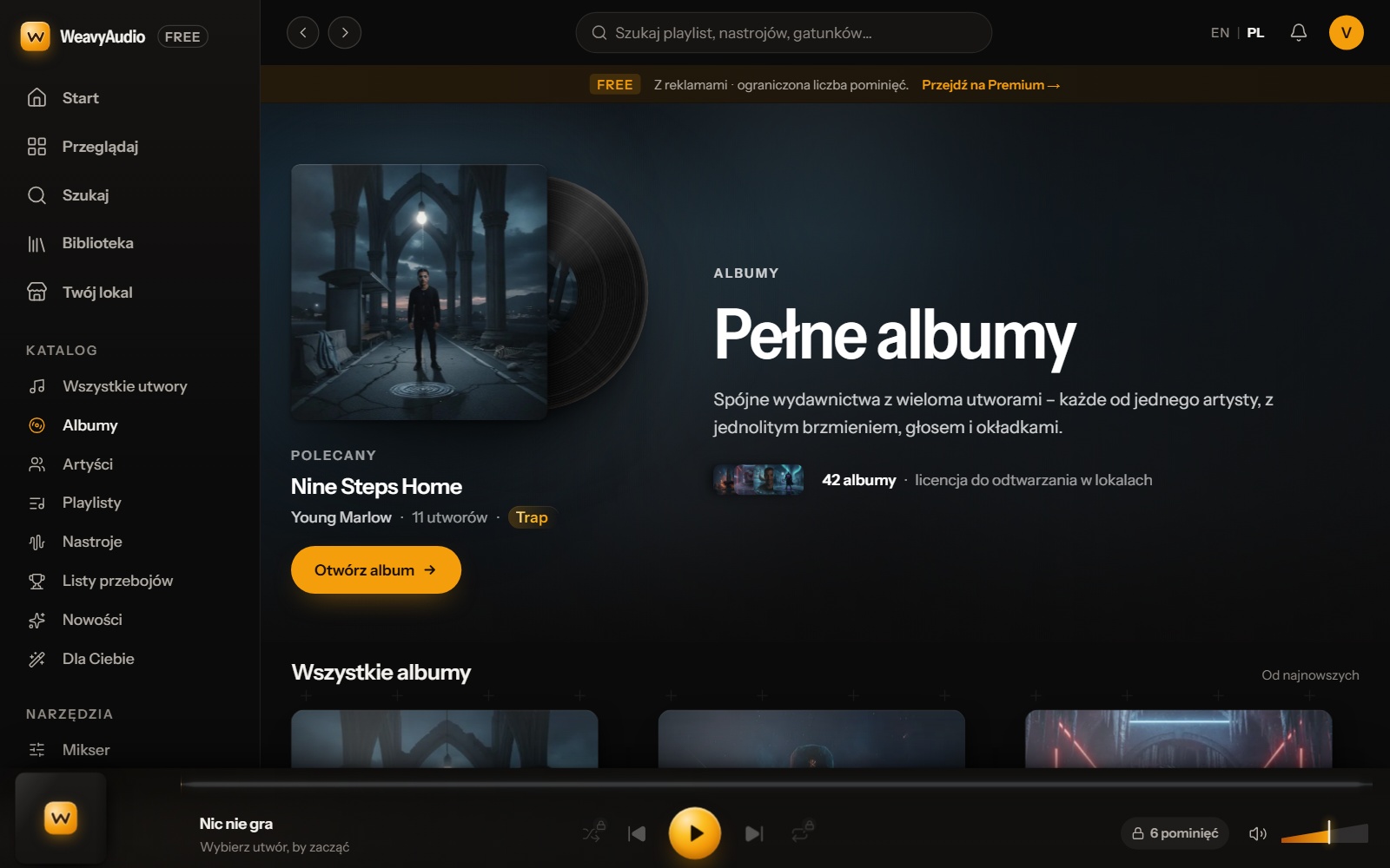 Dział Albumy w WeavyAudio: nagłówek Pełne albumy, polecany album z płytą i przycisk Otwórz album